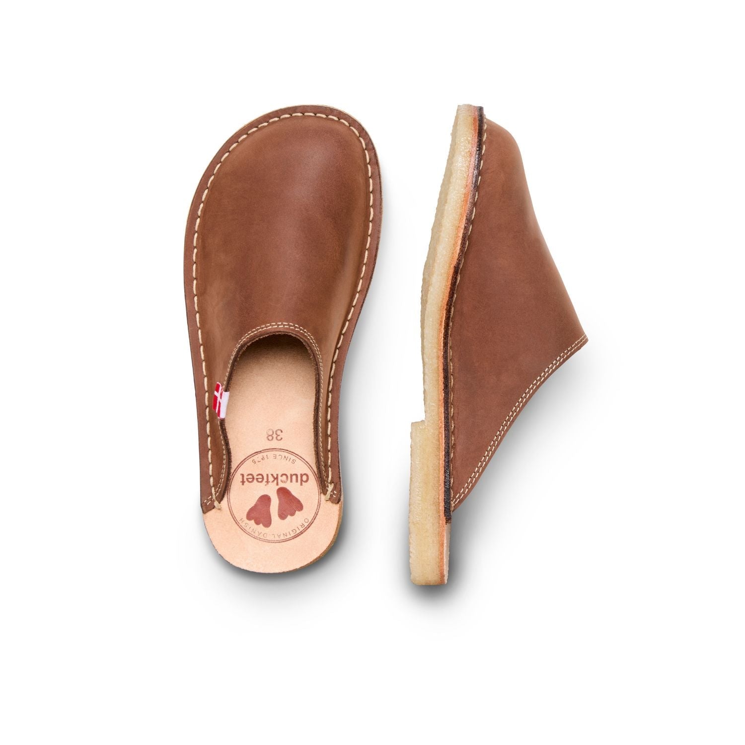 Duckfeet Blåvand Cocoa leather slipper, top and inner side view on white background