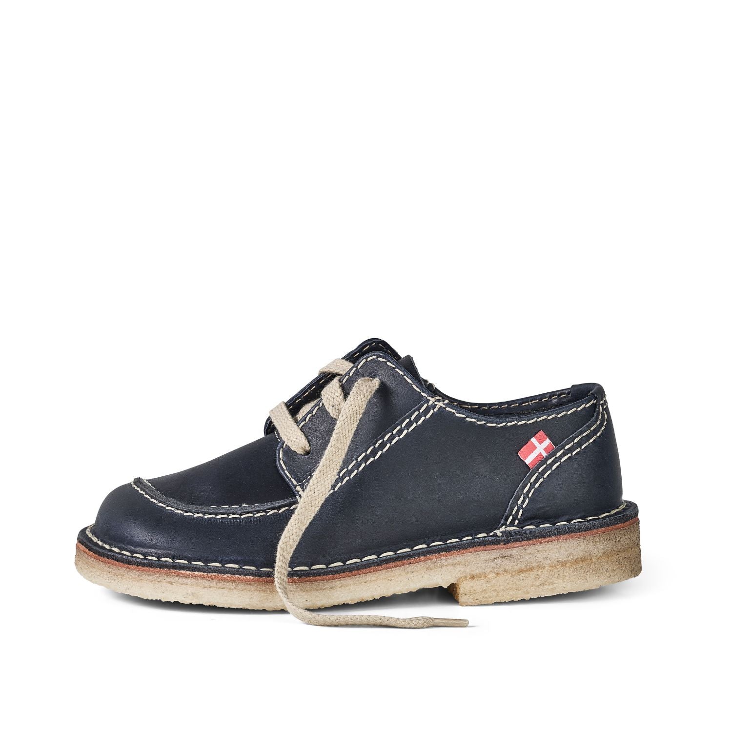 Duckfeet Fyn Blue moc-toe leather derby shoe, outer side view on white background