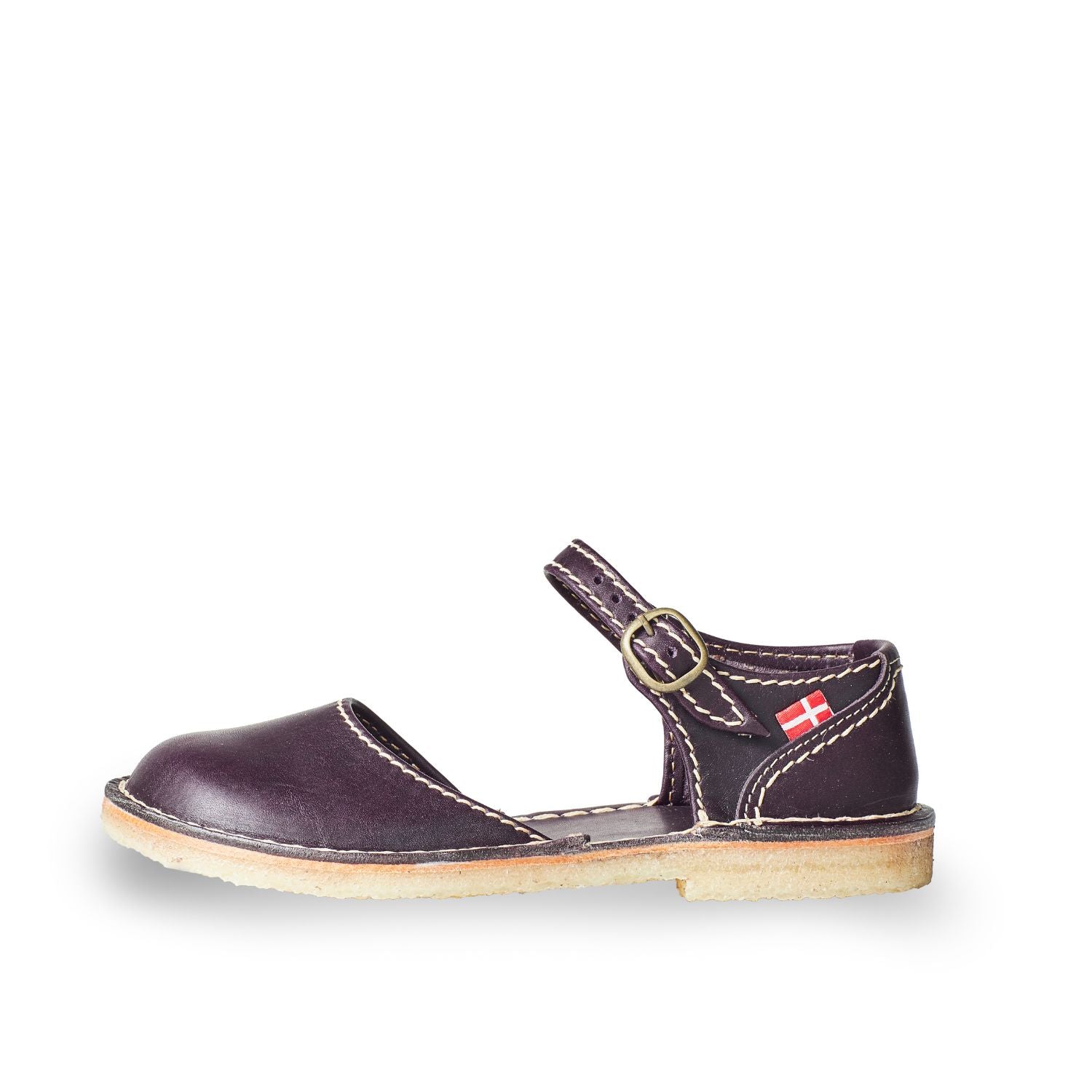 Duckfeet Mols Plum closed-toe leather sandal, outer side view on white background