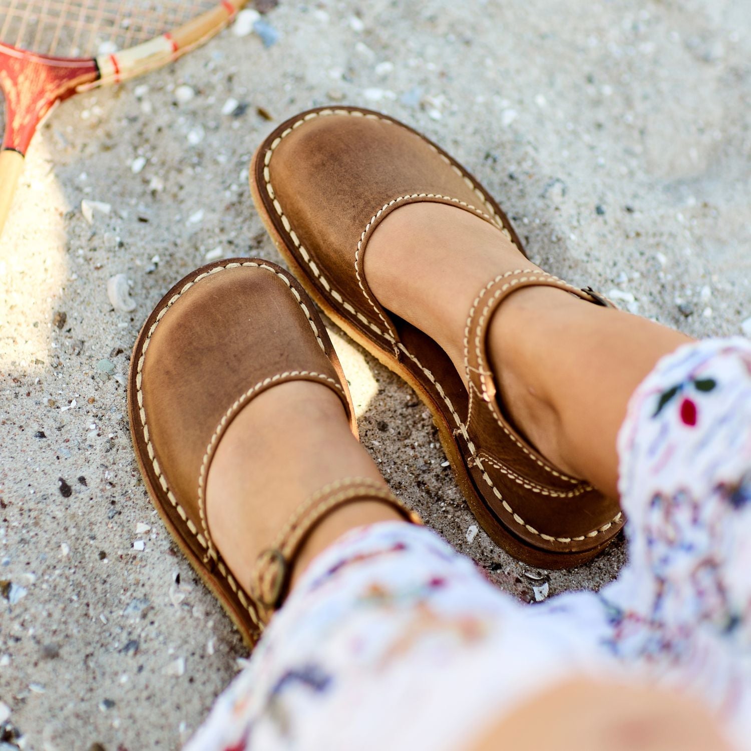 Duckfeet Mols Cocoa closed-toe leather sandal, additional product image 1
