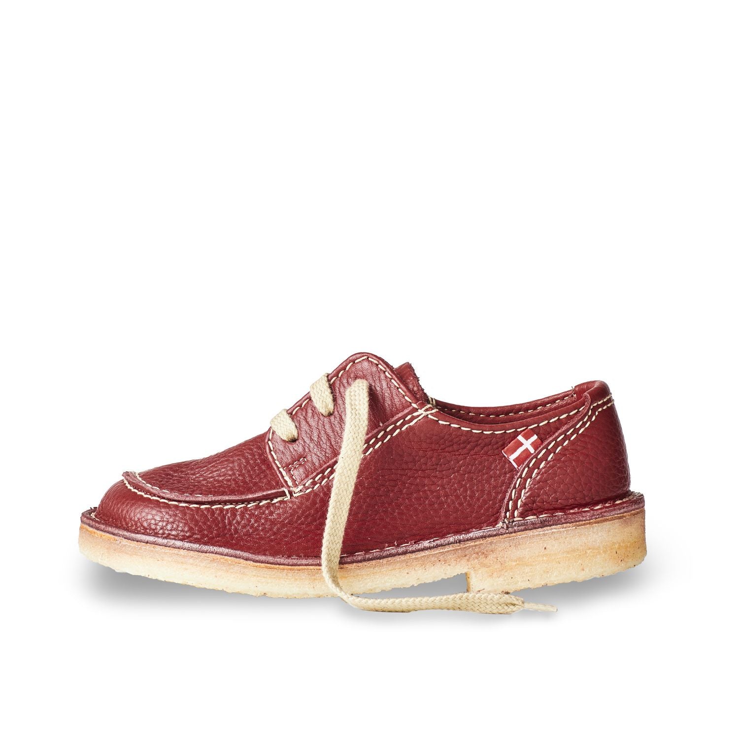 Duckfeet Svendborg Granate moc-toe leather derby shoe, outer side view on white background