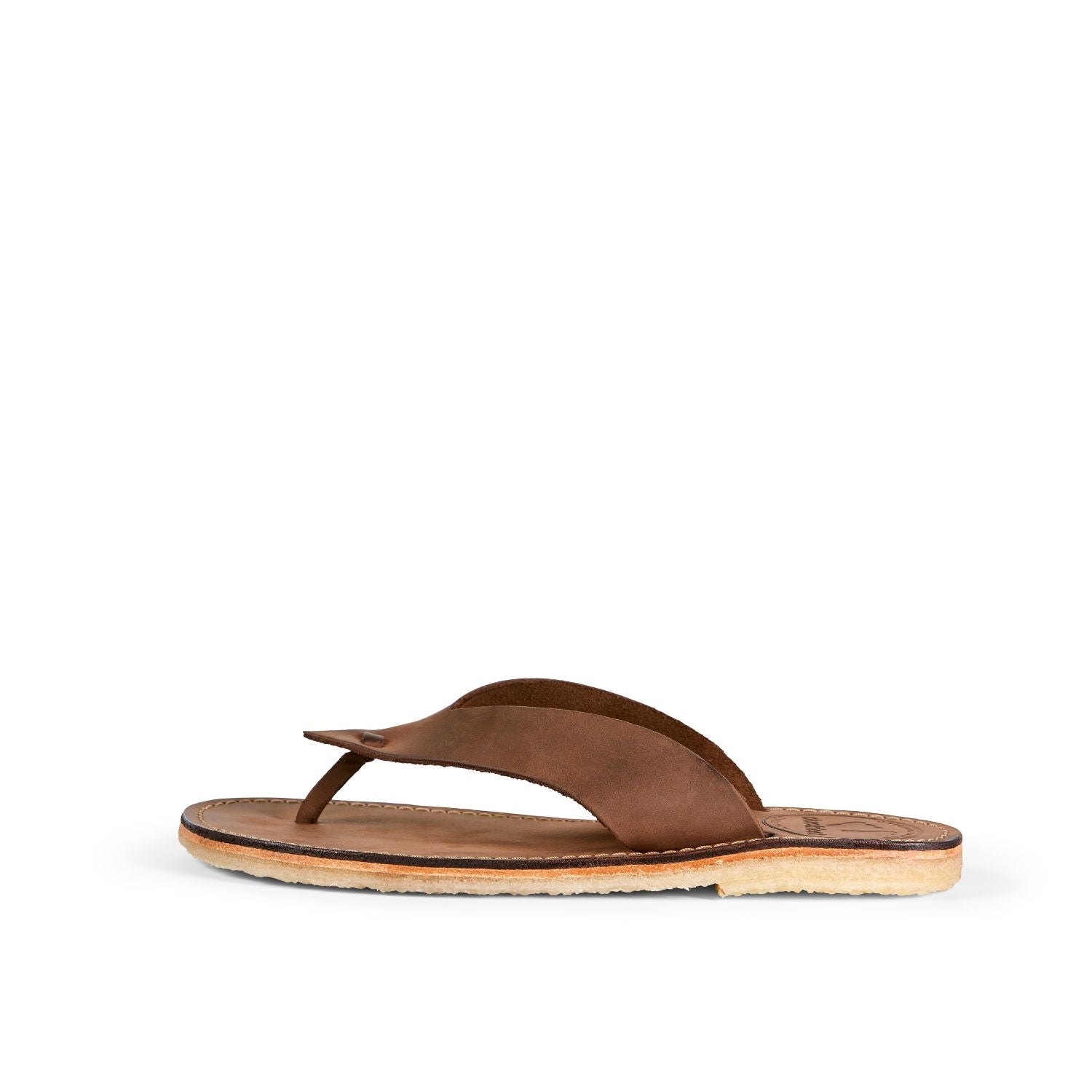 Duckfeet Ærø Cocoa toe-post leather sandal, outer side view on white background