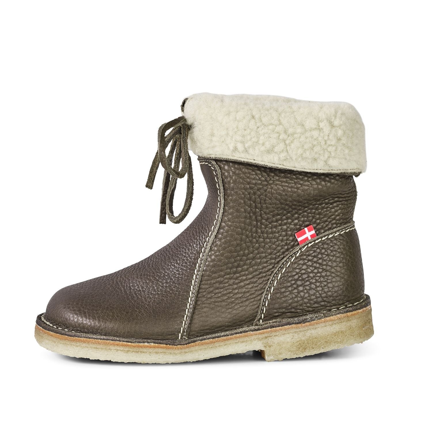 Duckfeet Århus Olive wool-lined pull-on leather boot, outer side view on white background