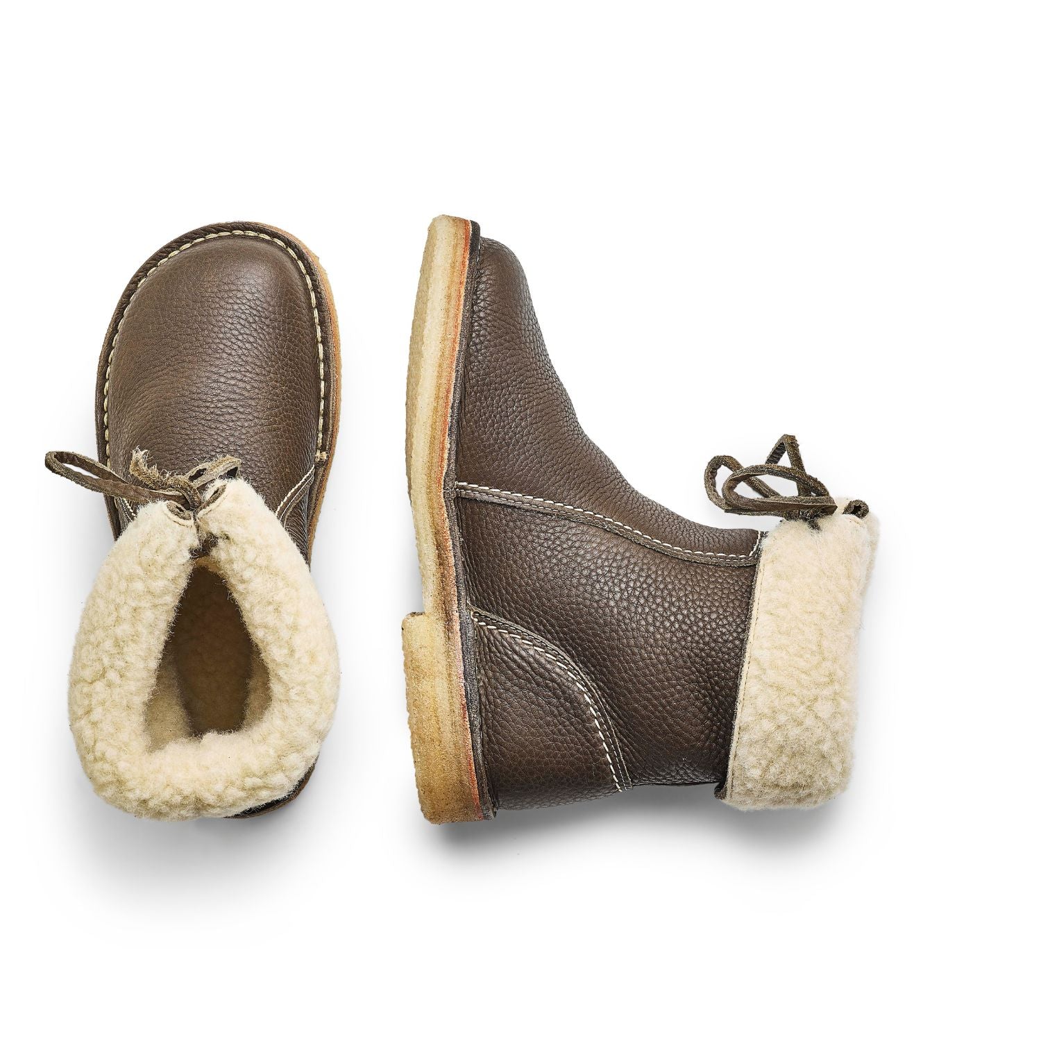 Duckfeet Århus Olive wool-lined pull-on leather boot, top and inner side view on white background