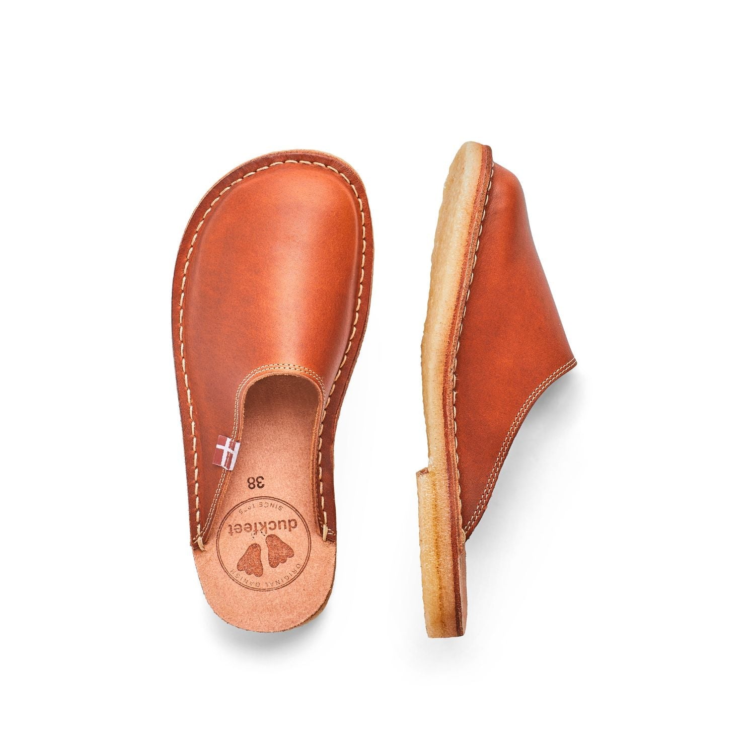 Duckfeet Blåvand Brown leather slipper, top and inner side view on white background
