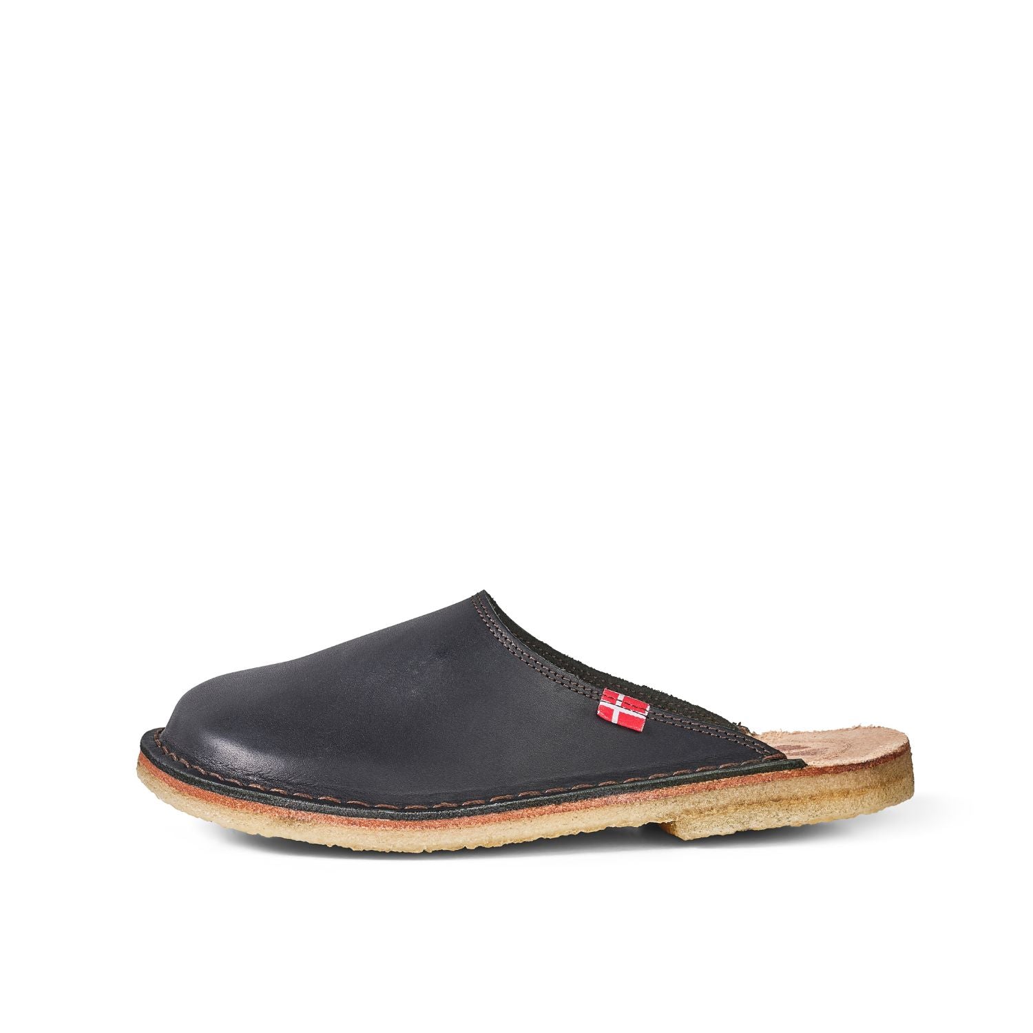 Duckfeet Blåvand Black leather slipper, outer side view on white background