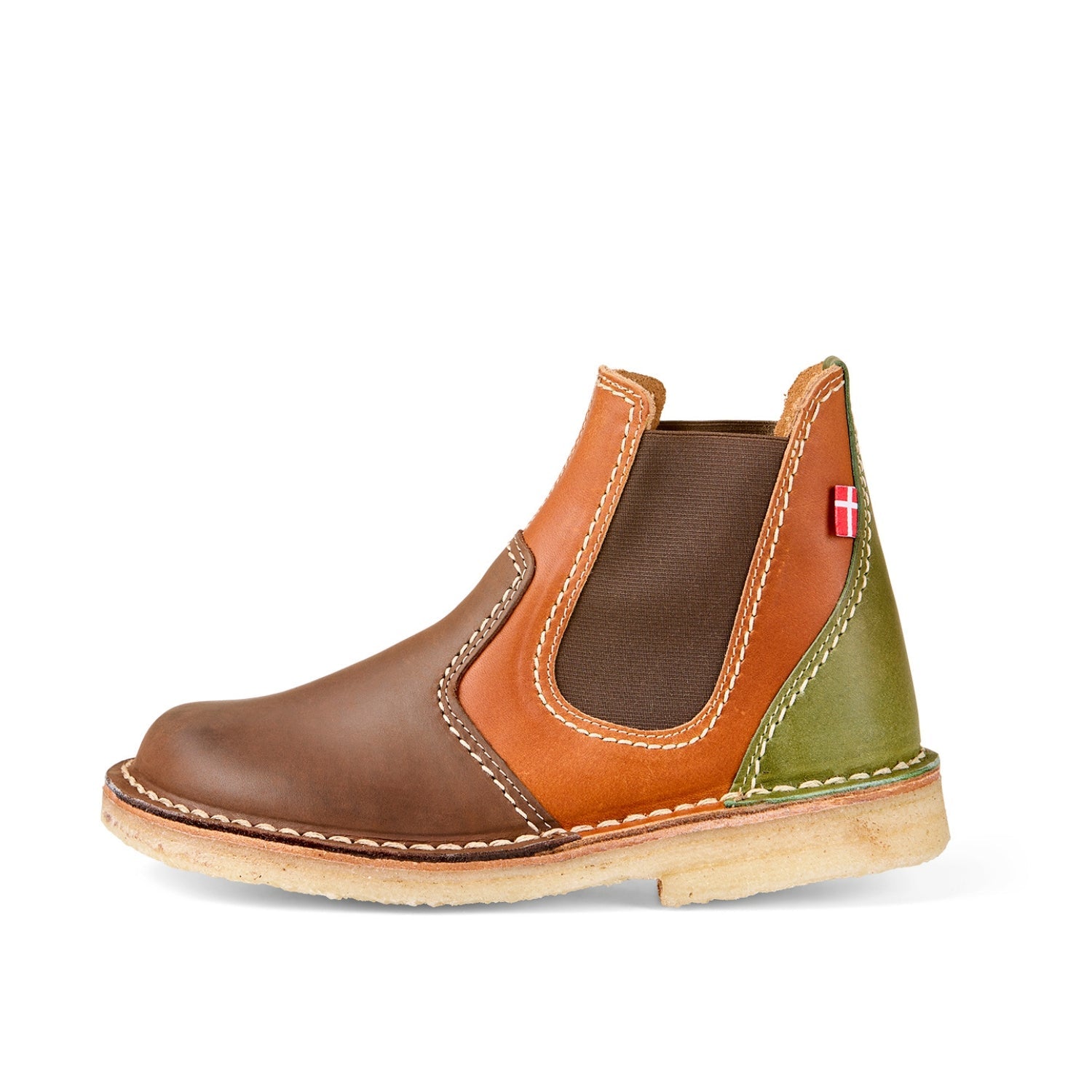 Duckfeet Roskilde Forest / Brown / Cocoa leather Chelsea boot, outer side view on white background