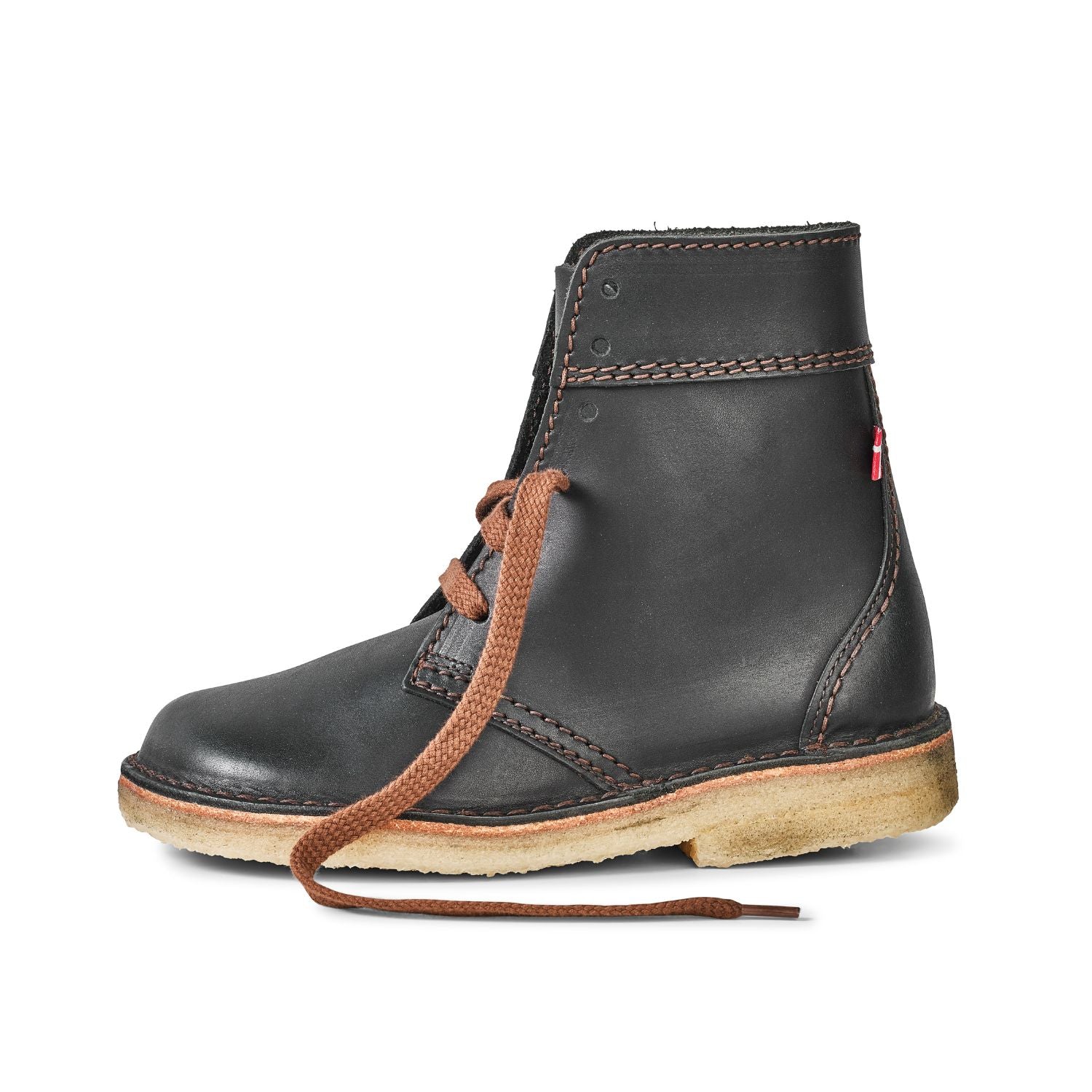 Duckfeet Fåborg Black lace-up leather boot, outer side view on white background