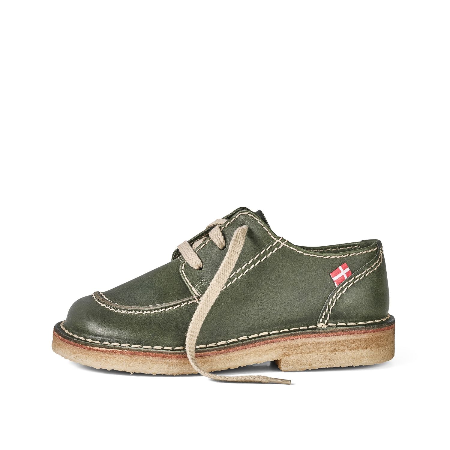 Duckfeet Fyn Forest moc-toe leather derby shoe, outer side view on white background