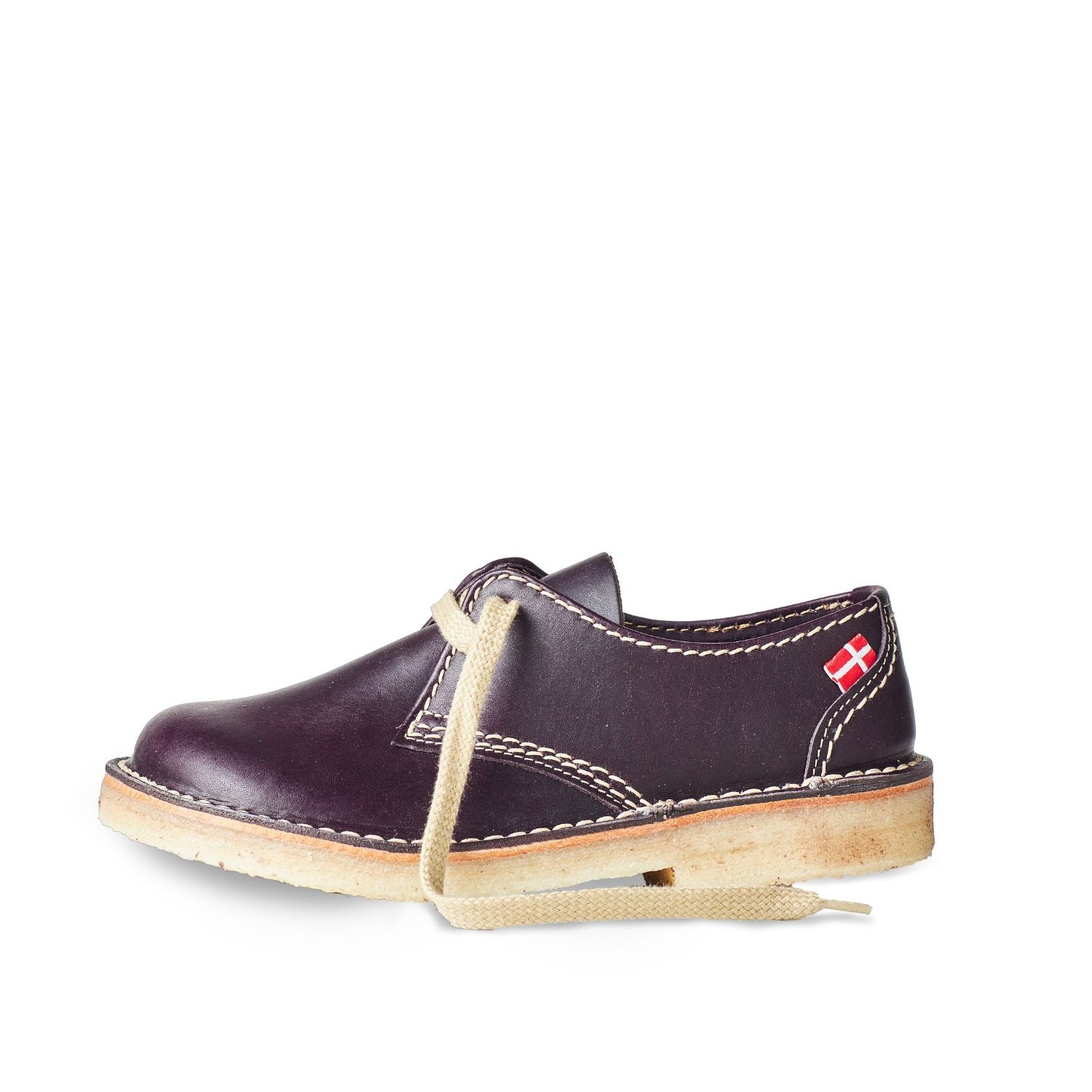 Duckfeet Jylland Plum leather derby shoe, outer side view on white background