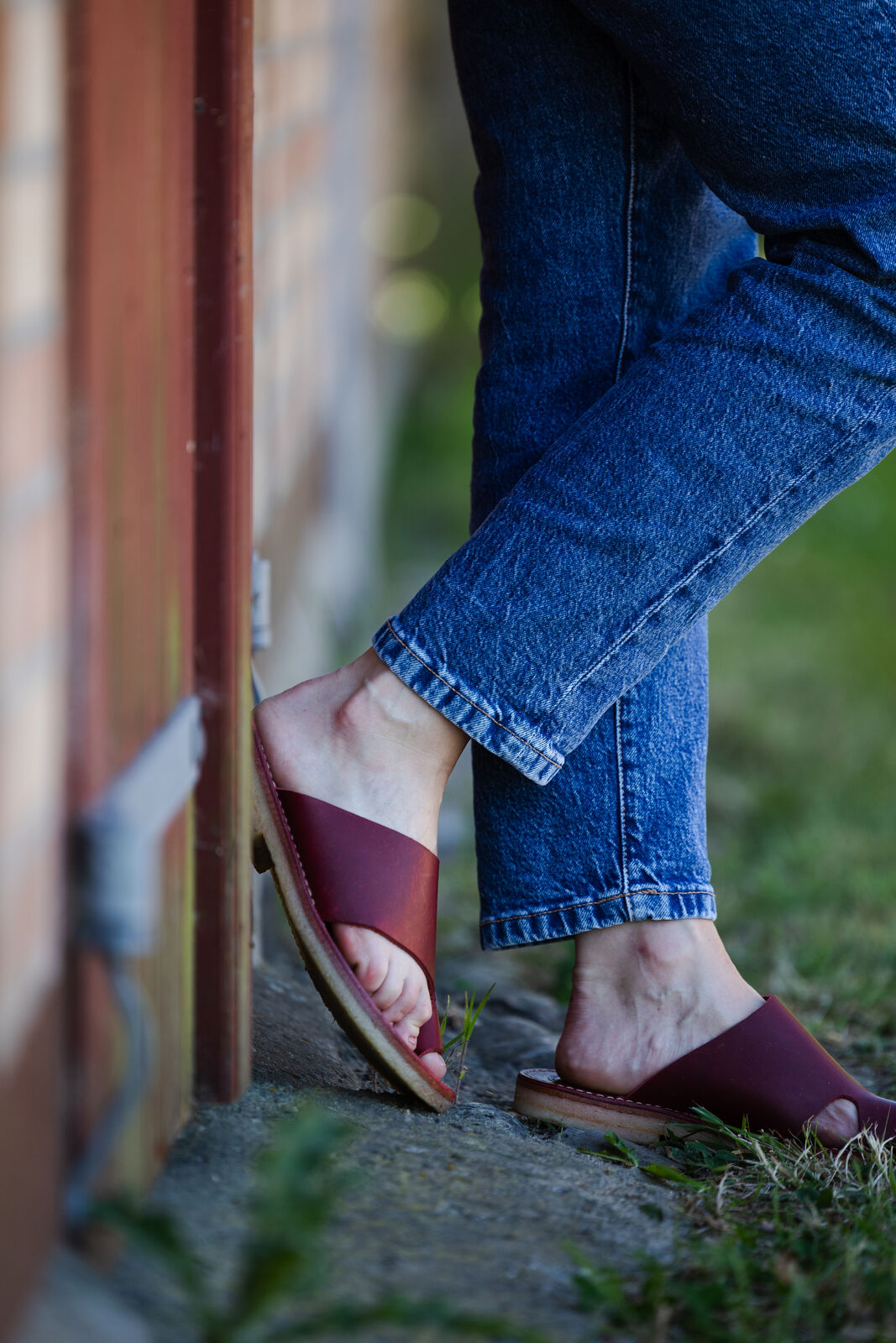 Duckfeet Mandø Brown toe-loop leather sandal, additional product image 1