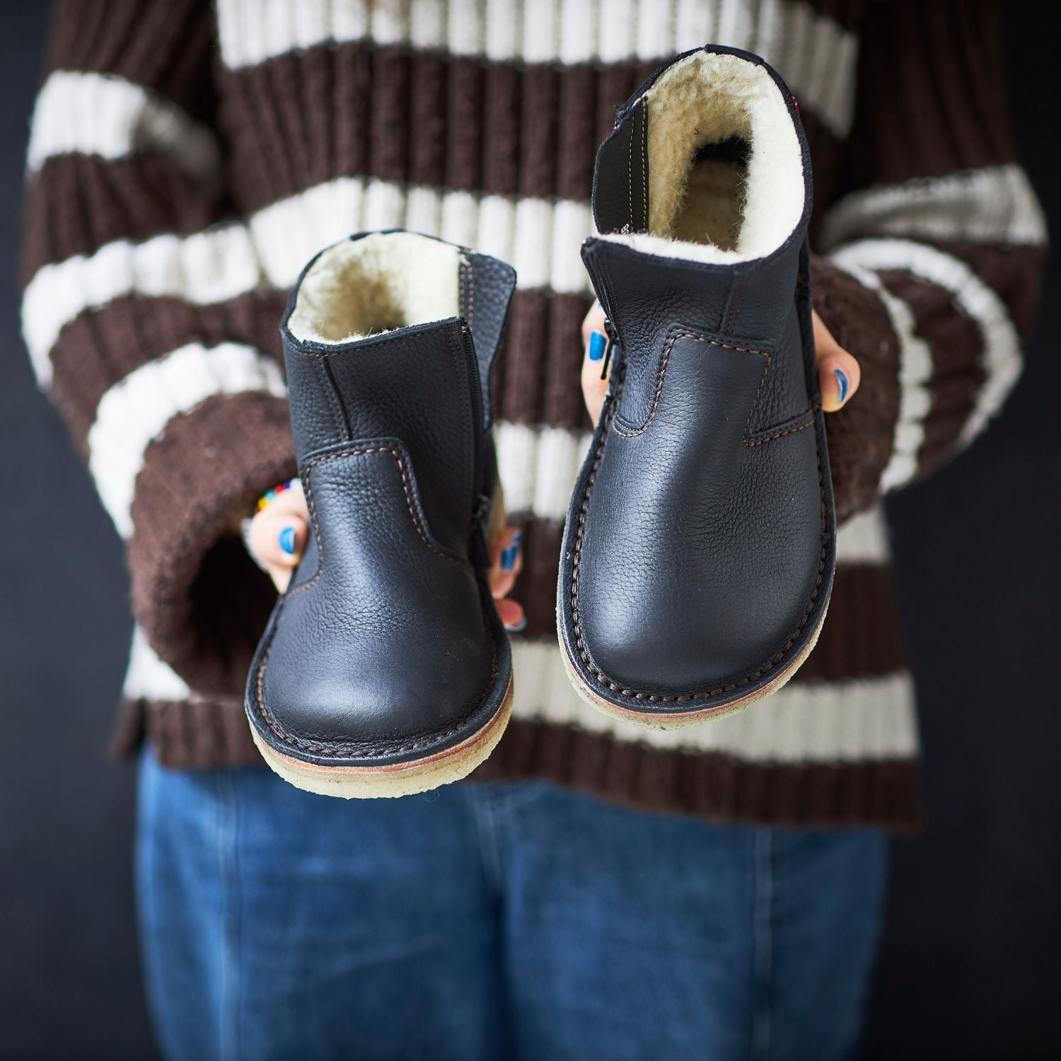 Duckfeet Middelfart Black wool-lined zip-up leather ankle boot, additional product image 1