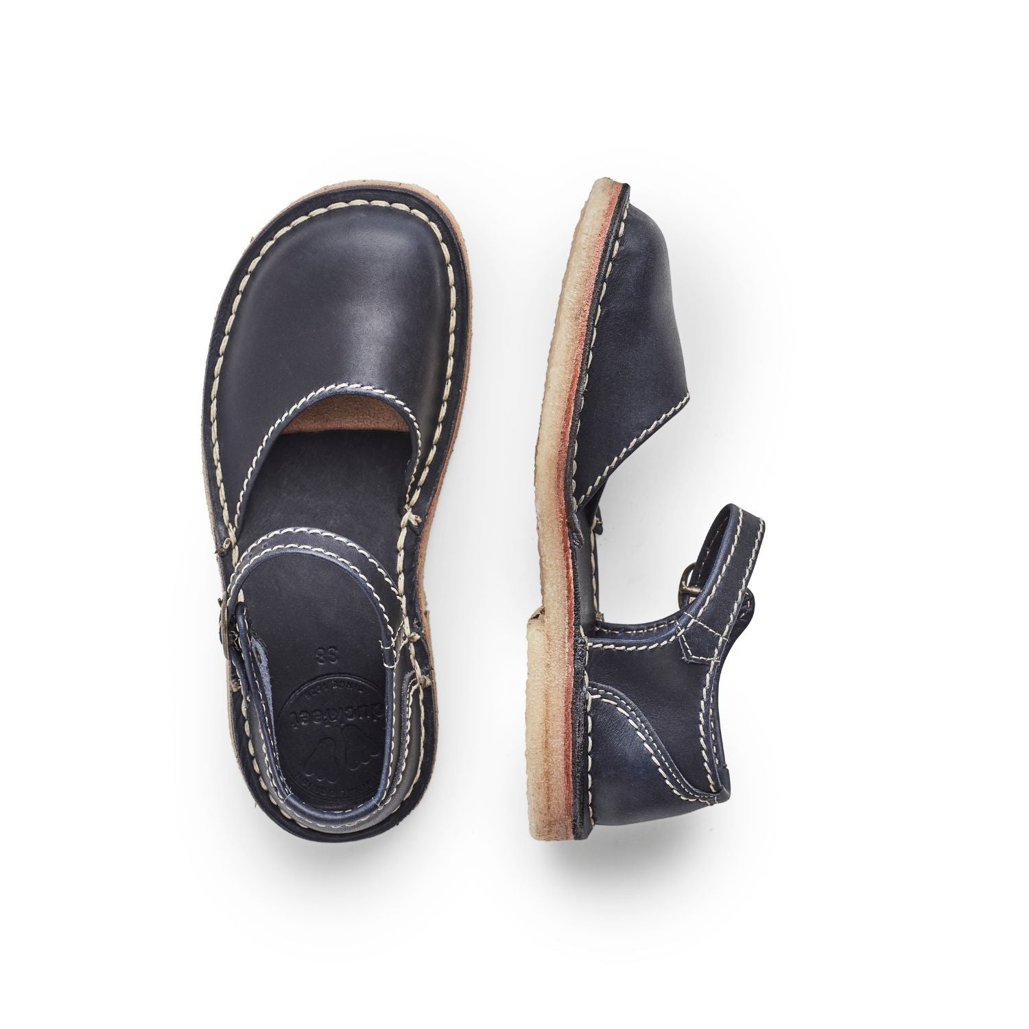 Duckfeet Mols Blue closed-toe leather sandal, top and inner side view on white background