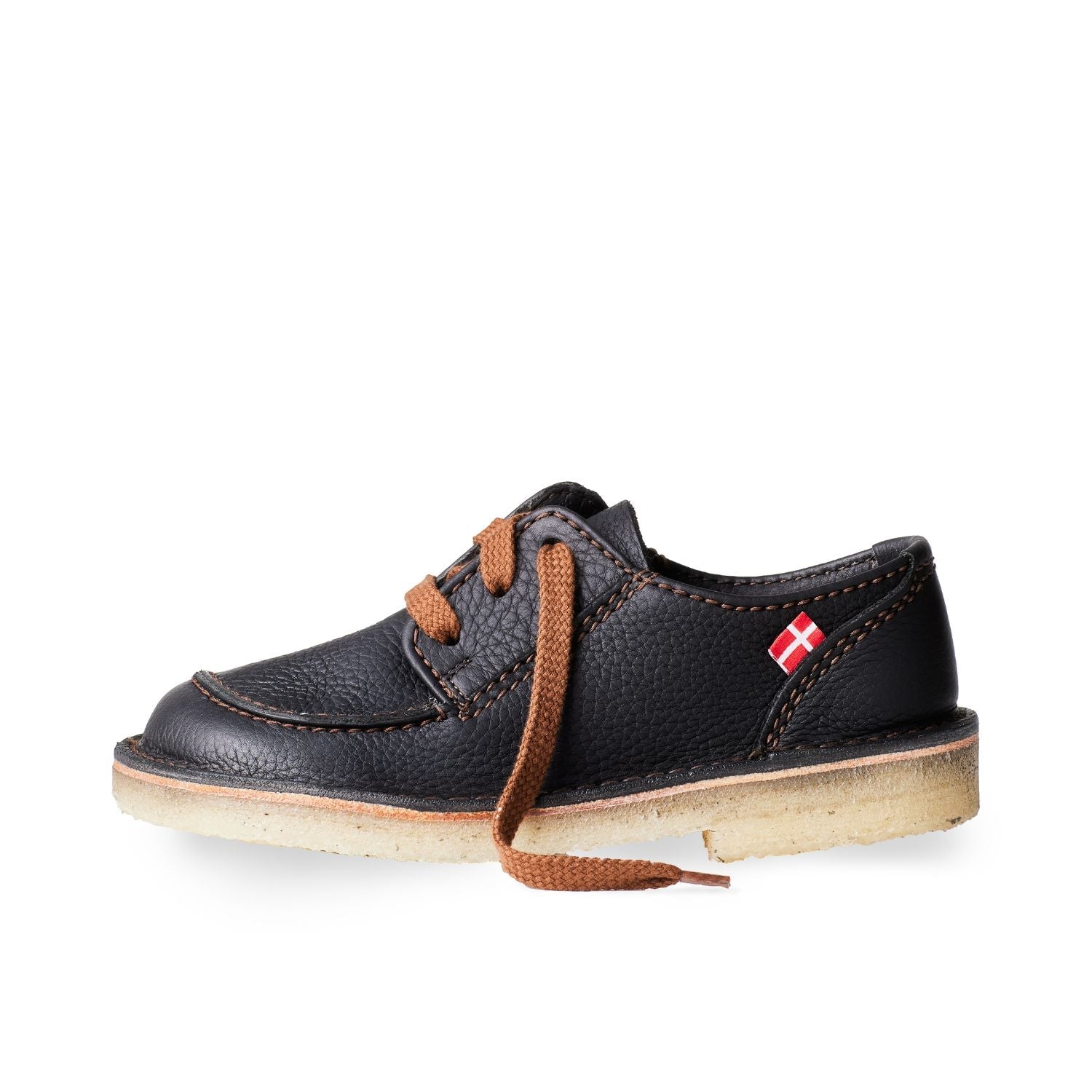 Duckfeet Svendborg Black moc-toe leather derby shoe, outer side view on white background